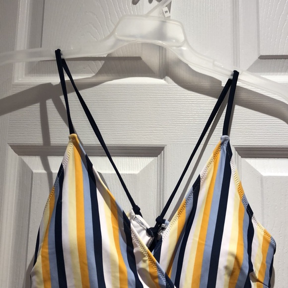 Cupshe | NWT Striped One Piece Bathing Suit - Picture 9 of 15